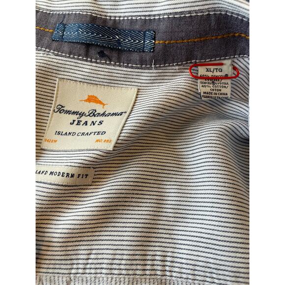Tommy Bahama Jeans Men's Button Down Shirts, Bundle of 2, Size XL - Picture 3 of 9